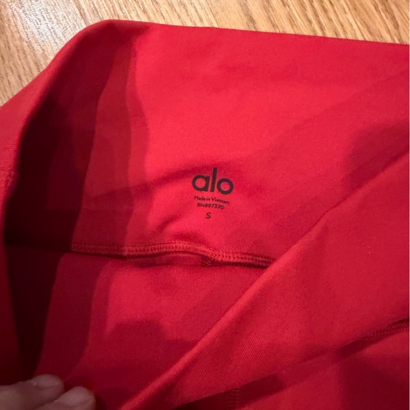 Alo High Waisted Airbrush Red 7/8 Leggings Size Small - Picture 5 of 9